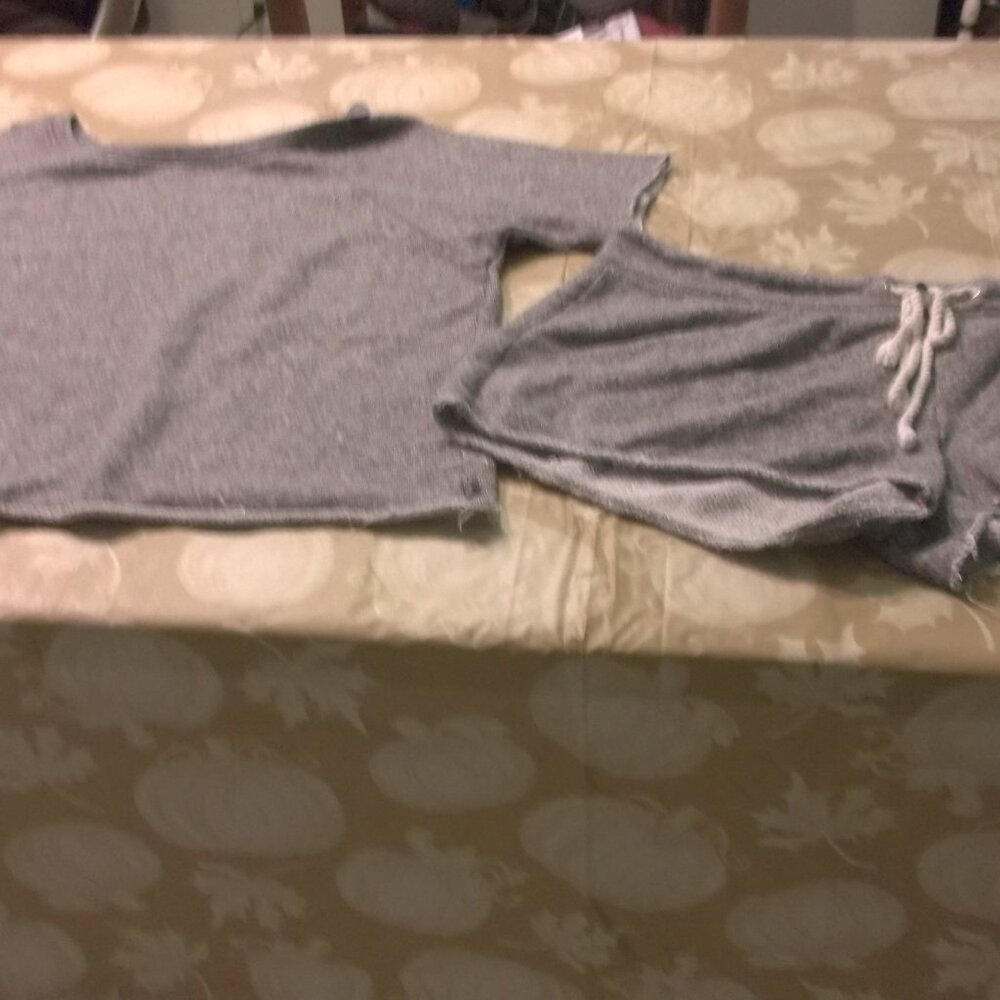 VICTORIA'S SECRET 2 PC. PAJAMAS  SHORT SET
